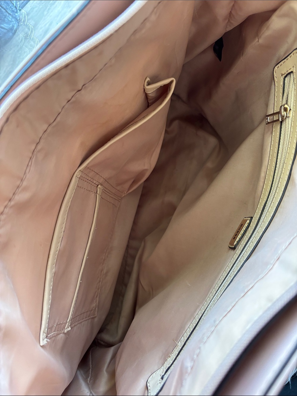 GUESS Quilted Tote with Gold Chain Handles in Blush - Picture 3 of 3